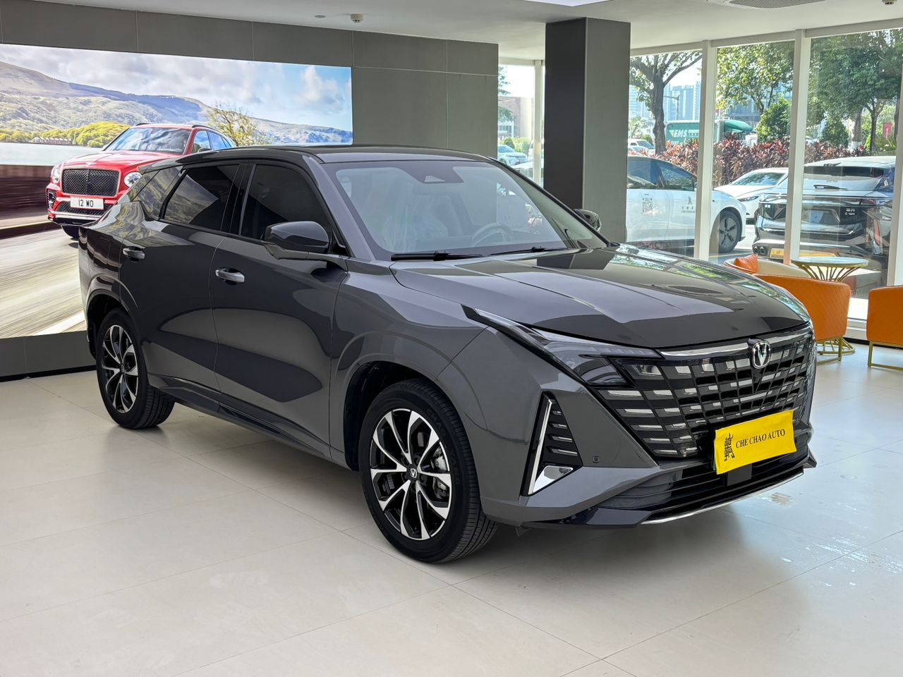 Car image 8
